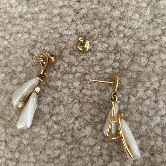 14k Mother of Pearl & Diamond Accent Earrings - Picture 3 of 7